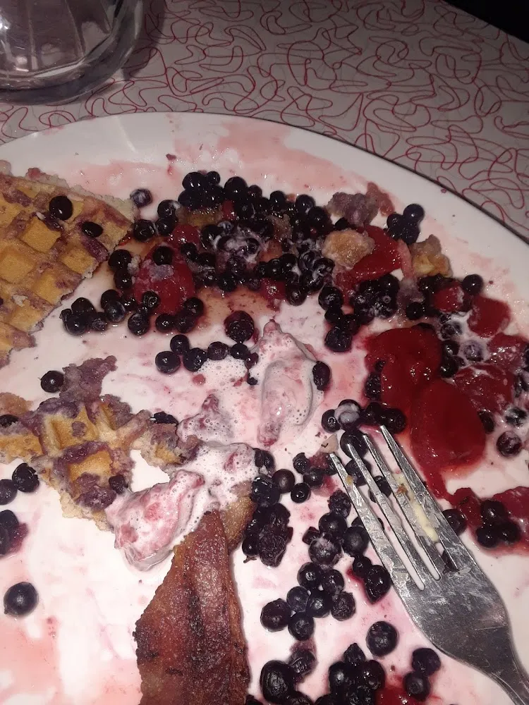 Not Fresh Blueberries and Strawberries Frozen